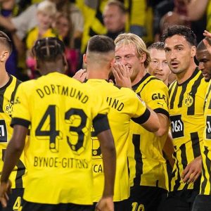 Dortmund bằng da bằng thịt sẽ sang Việt Nam du đấu