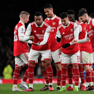 Arsenal trả cả vốn lẫn lại món nợ với Everton cách đây 1 tháng. (Kubet cập nhật)