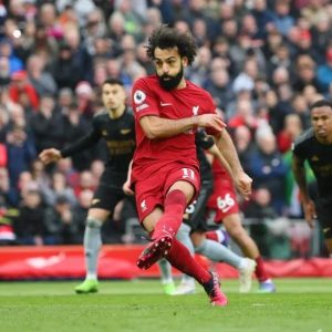 Nếu Salah thực hiện thành công quả 11m này thì có lẽ Arsenal đã phải trắng tay ra về