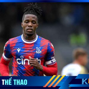 Wilfried Zaha được pháo thủ để mắt tới