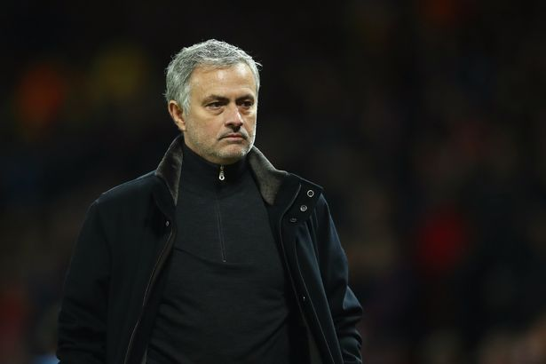 Jose Mourinho bất hòa với những cầu thủ chủ chốt ở Man Utd (ảnh Kubet)