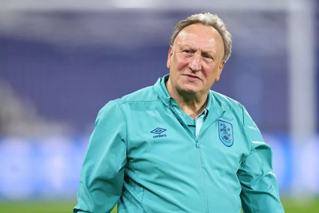 Neil Warnock luôn sẵn sàng cho các cầu thủ của mình nghỉ ngơi trong thời gian nghỉ lễ (ảnh Kubet)