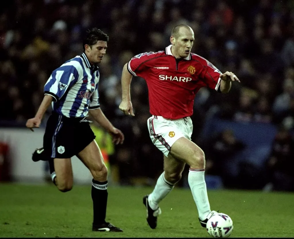 Jaap Stam đã chơi xuất sắc trong ba năm thi đấu tại Manchester United (Ảnh: Kubet)