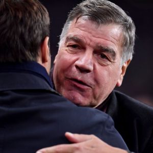 Sam Allardyce nhắm vào Mauricio Pochettino và nói rằng anh ấy sẽ đảm nhận công việc của Chelsea 'vào ngày mai'-Kubet