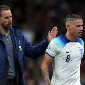 Gareth Southgate loại Kalvin Phillips nhưng gọi lại Joe Gomez và Ivan Toney cho đội tuyển Anh-Kubet