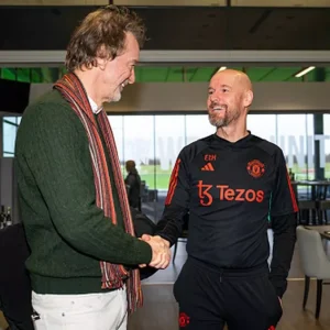 Erik ten Hag cám dỗ số phận về tương lai của Man Utd với phán quyết táo bạo về Ngài Jim Ratcliffe-Kubet